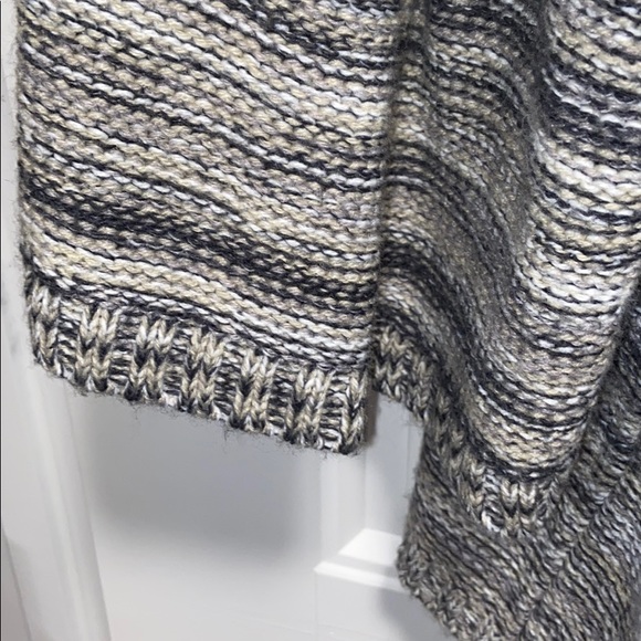 Susie Couture sweater - xlarge - Picture 6 of 15